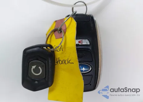 2018 Subaru Outback 2.5I Limited z USA, uszkodzony, nr VIN 4S4BSANC9J3374999